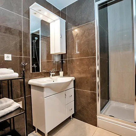 Centrooms Kovac1 게스트하우스 3*