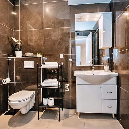 게스트하우스 Centrooms Kovac1 3*