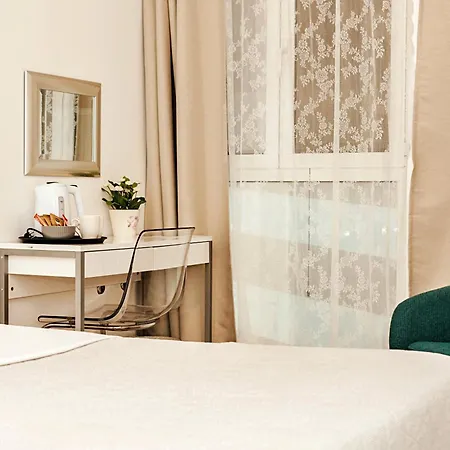 Centrooms Kovac1 게스트하우스 3*